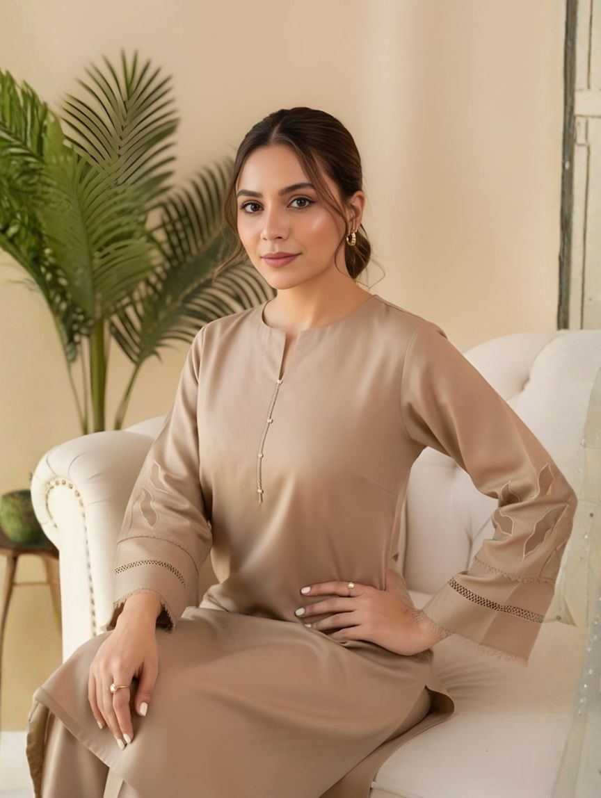 Shaista farshi shalwar set