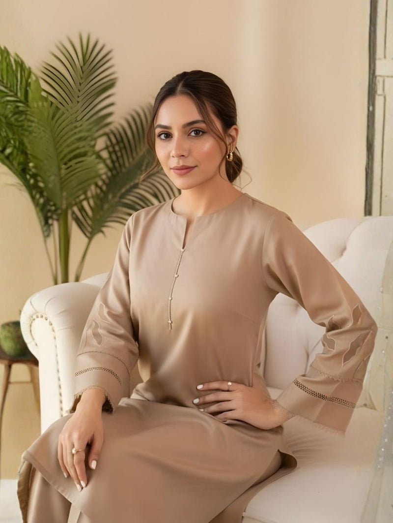 Shaista farshi shalwar set