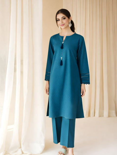 Zeba by Qimra clothing worn by Hania Amir in Mere Zindagi Hai Tu