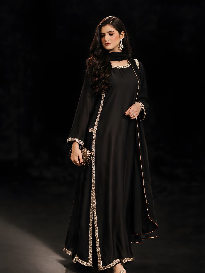 Hania Amir’s trending outfit in Mere Zindagi Hai Tu